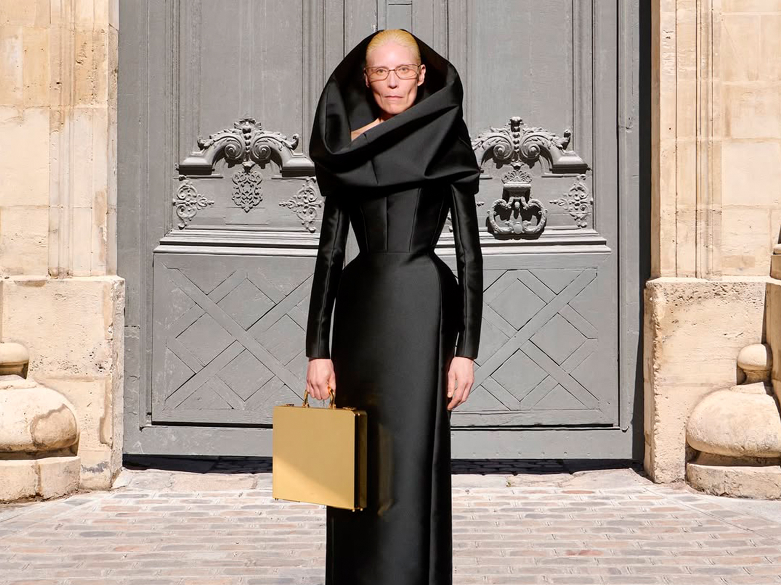 MNML HAUTE COUTURE ブラックジャケット DIEGO 10 Demna's last act: Balenciaga Haute Couture 54th - HIGHXTAR.