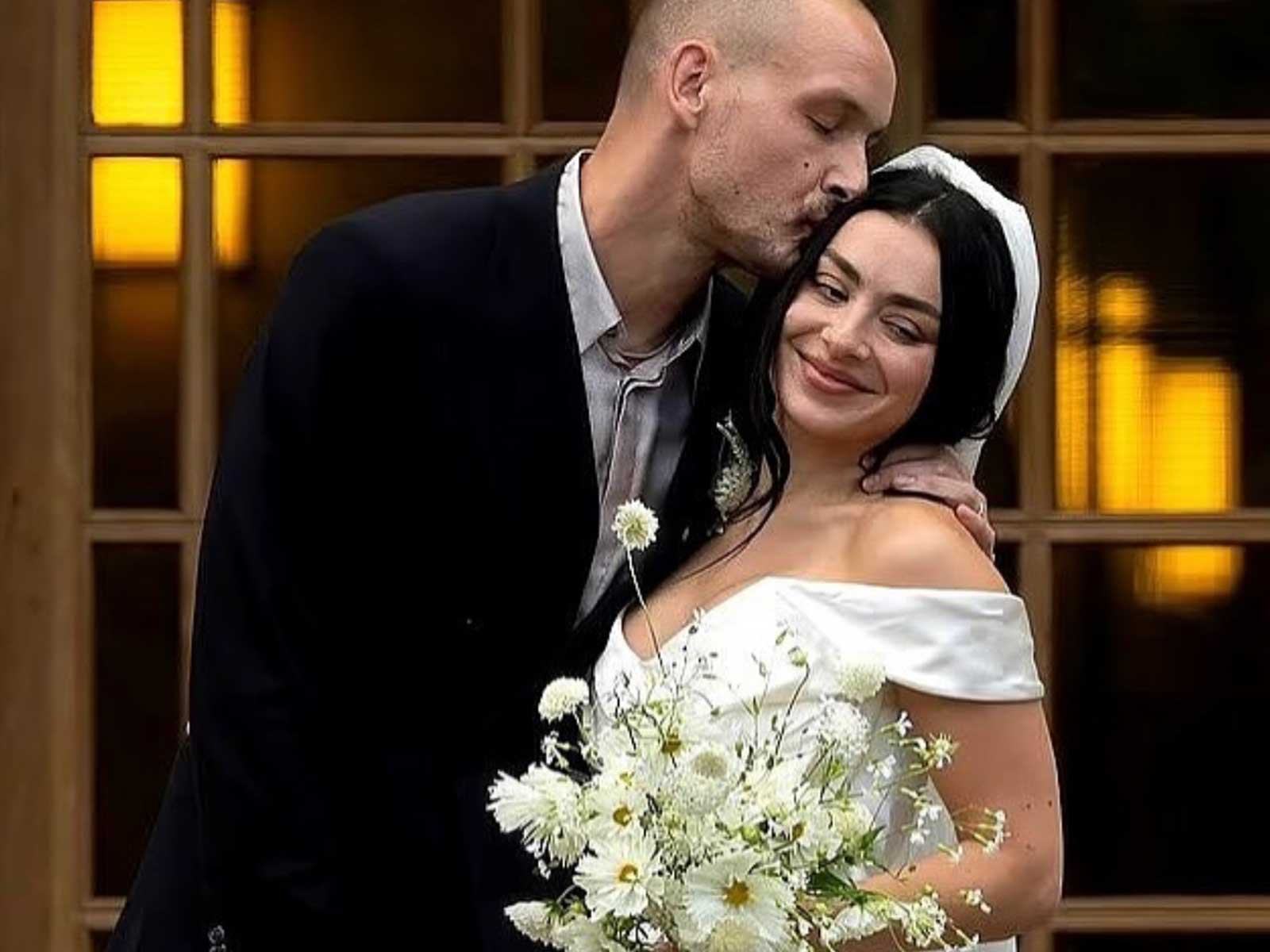 charli xcx wedding cigarette Everything you need to know about Charli XCX and George Daniel's wedding