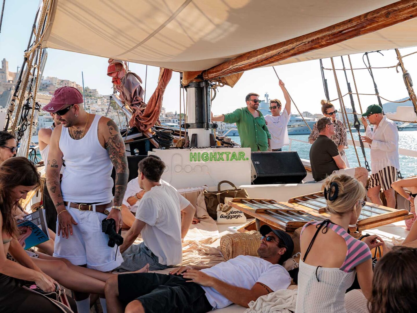 HIGHXTAR y Tapas Magazine conquistan Ibiza