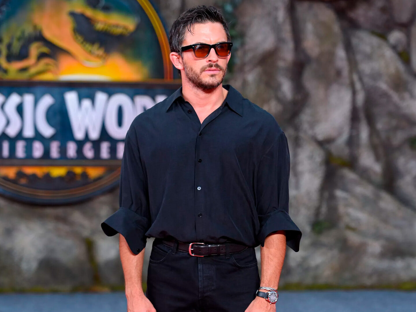 Éste es el reloj que lleva Jonathan Bailey en ‘Jurassic World: El renacer’