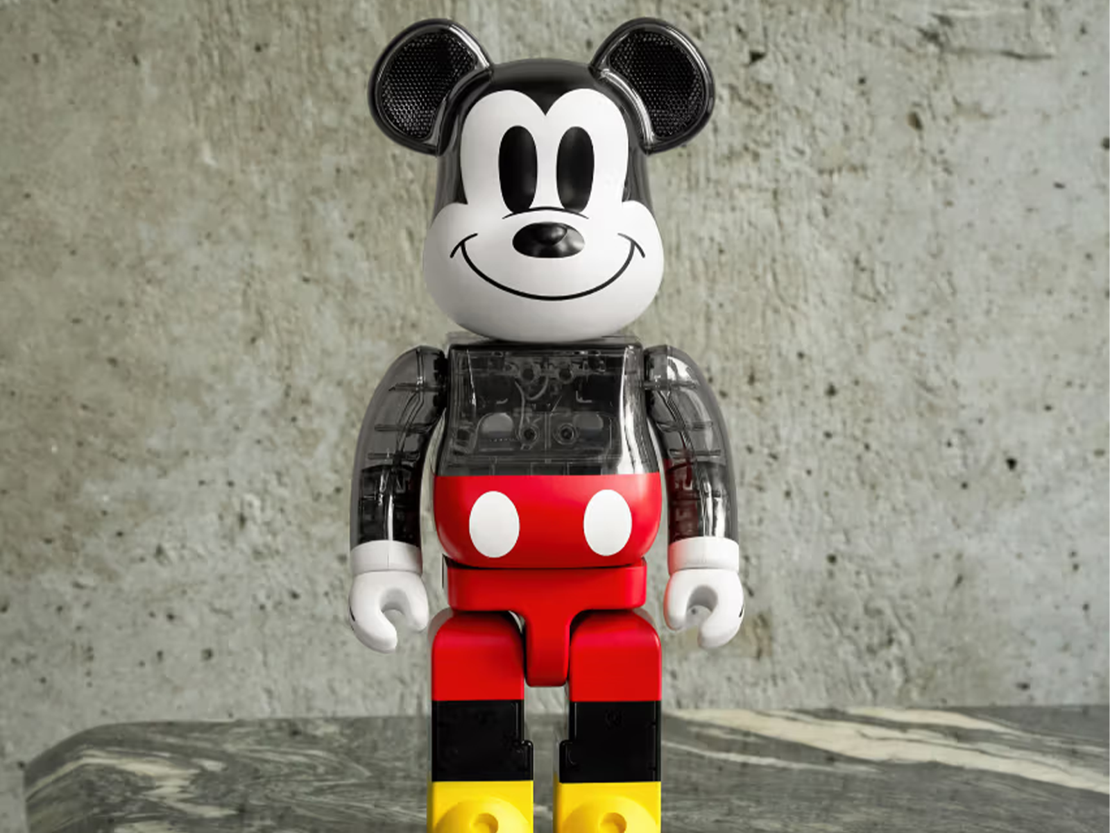 BE@RBRICK Speaker MICKEY MOUSE 400％ Mickey Mouse turns into a speaker with BE@RBRICK AUDIO