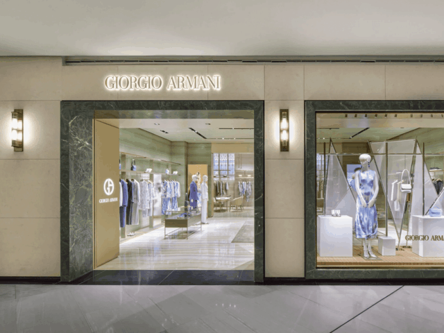 Armani multada con 4 millones por «greenwashing»