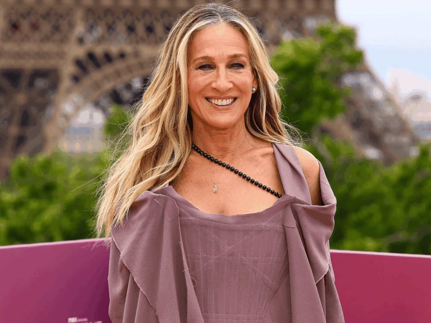 Sarah Jessica Parker keeps Carrie Bradshaw’s wardrobe alive