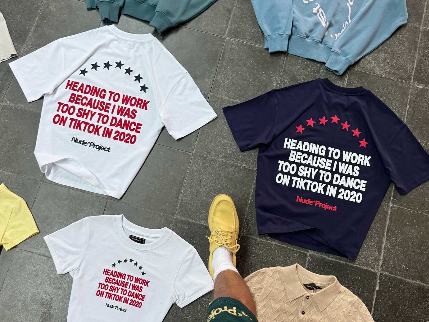 Nude Project lanza una camiseta viral que supera el medio millón de likes
