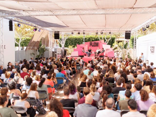 Carmen Mola en el Festival de Literatura Expandida de Magaluf (FLEM) 2024 desde el INNSiDE by Meliá
