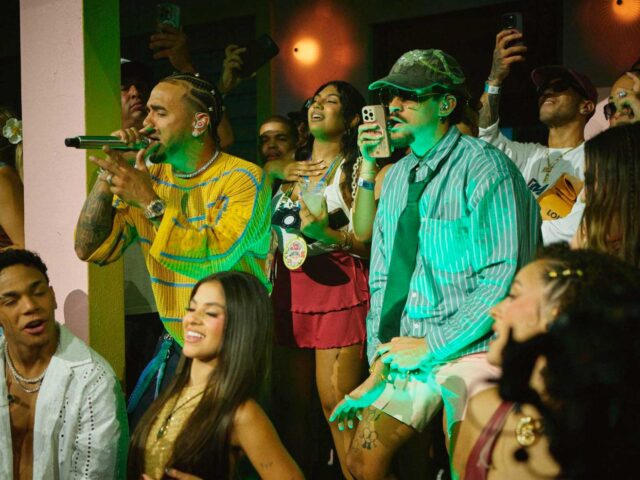 Ozuna dazzles at Bad Bunny’s historic Puerto Rican residency