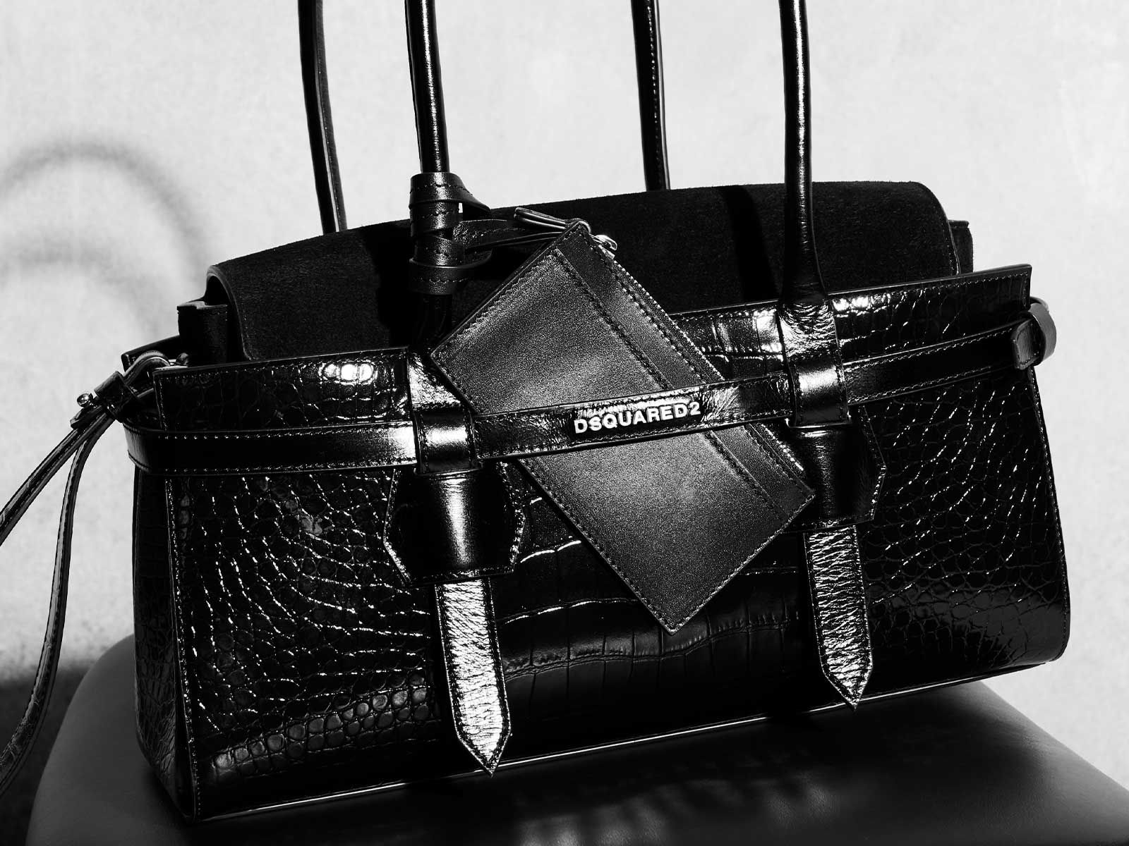 dsquared2 ビジネスバッグ ブラック 3way The Twin bag is Dsquared2's new offering for FW25 - HIGHXTAR.