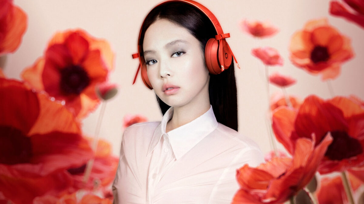 JENNIE y Beats elevan los nuevos 'Solo 4' - HIGHXTAR.