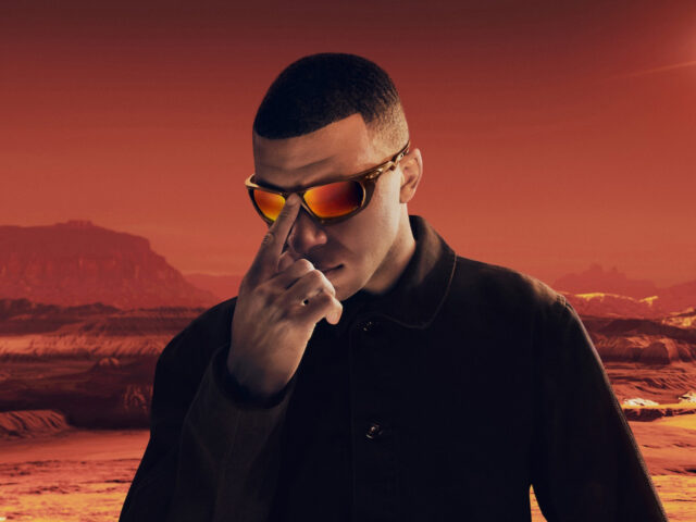 A new instalment of “Signature Series” by Oakley is here