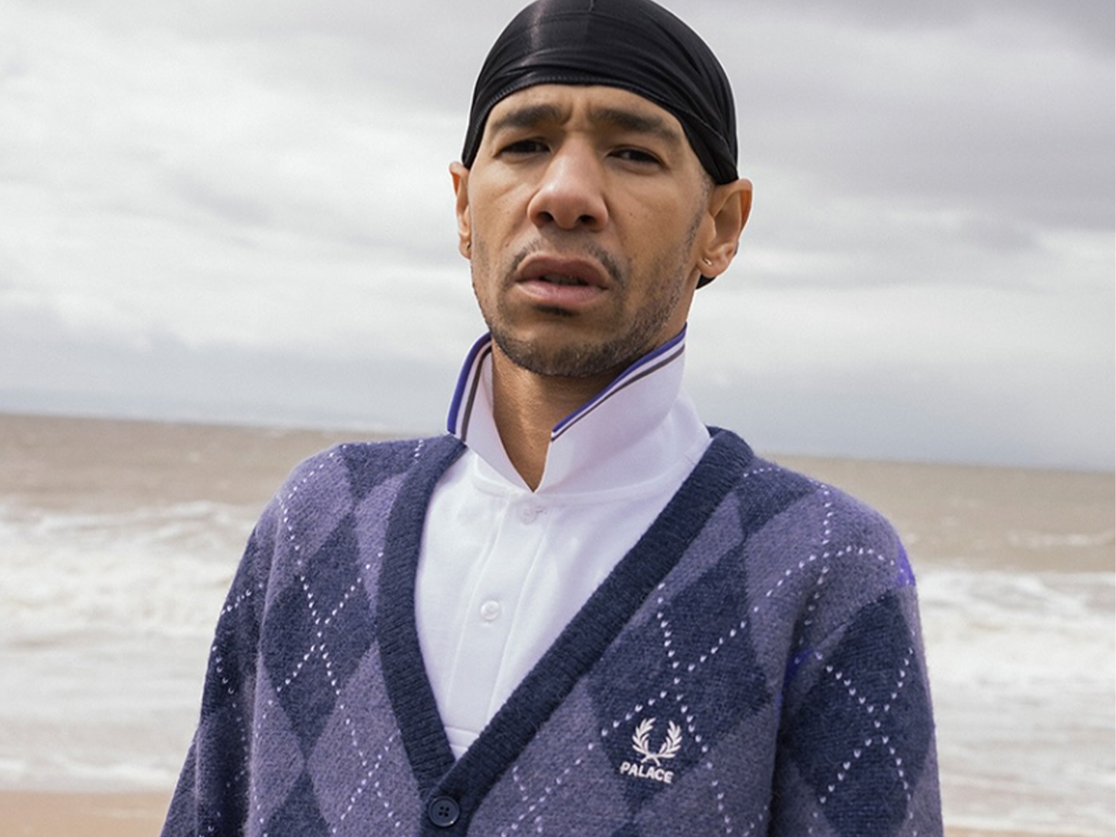 palace arch funnel knit navy