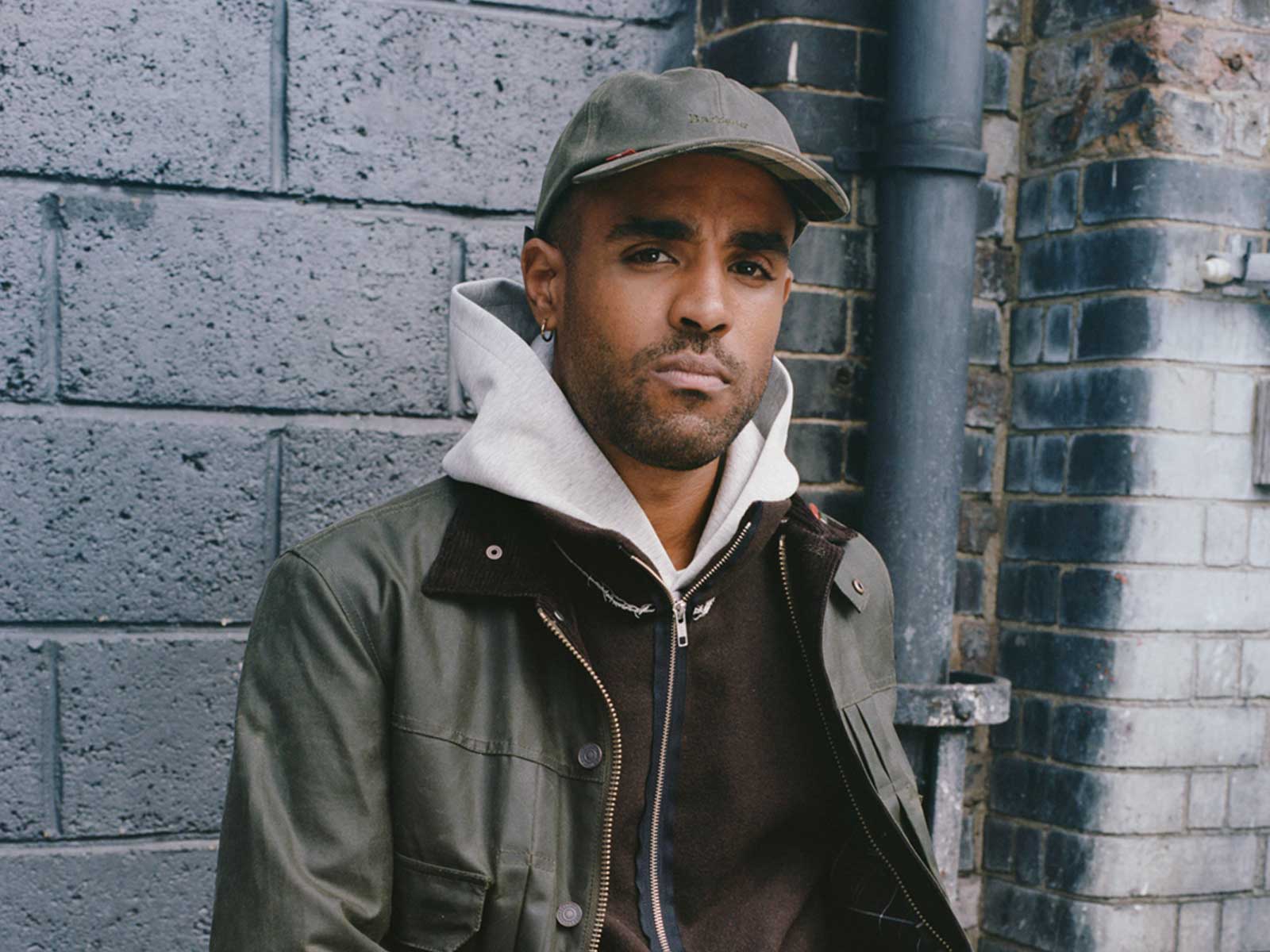 Barbour × YLÈVE for URBAN RESEARCH Barbour × YLÈVE for URBAN RESEARCH 人気モデルをベースに完全