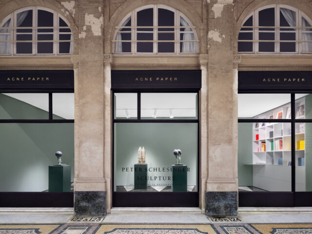 Acne Paper celebra la poética terrenal de Peter Schlesinger