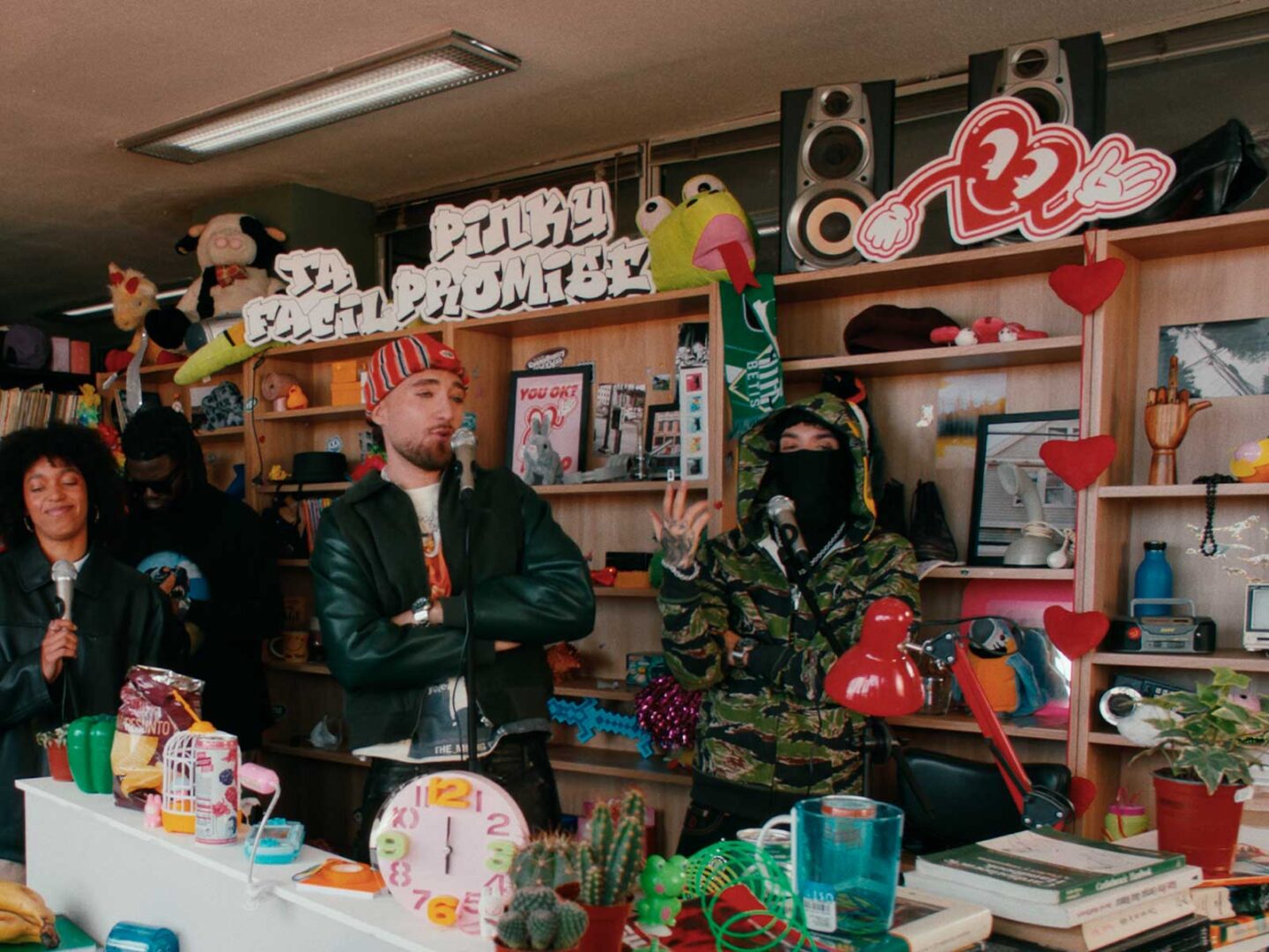 Lucho RK and La Pantera join forces in “PINKY PROMISE 2”