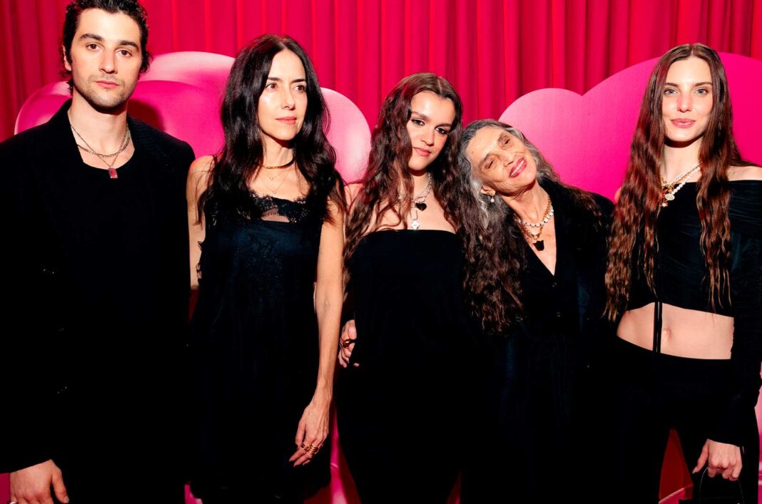 TOUS celebra los 40 años de su Oso con una fiesta exclusiva en el MACBA