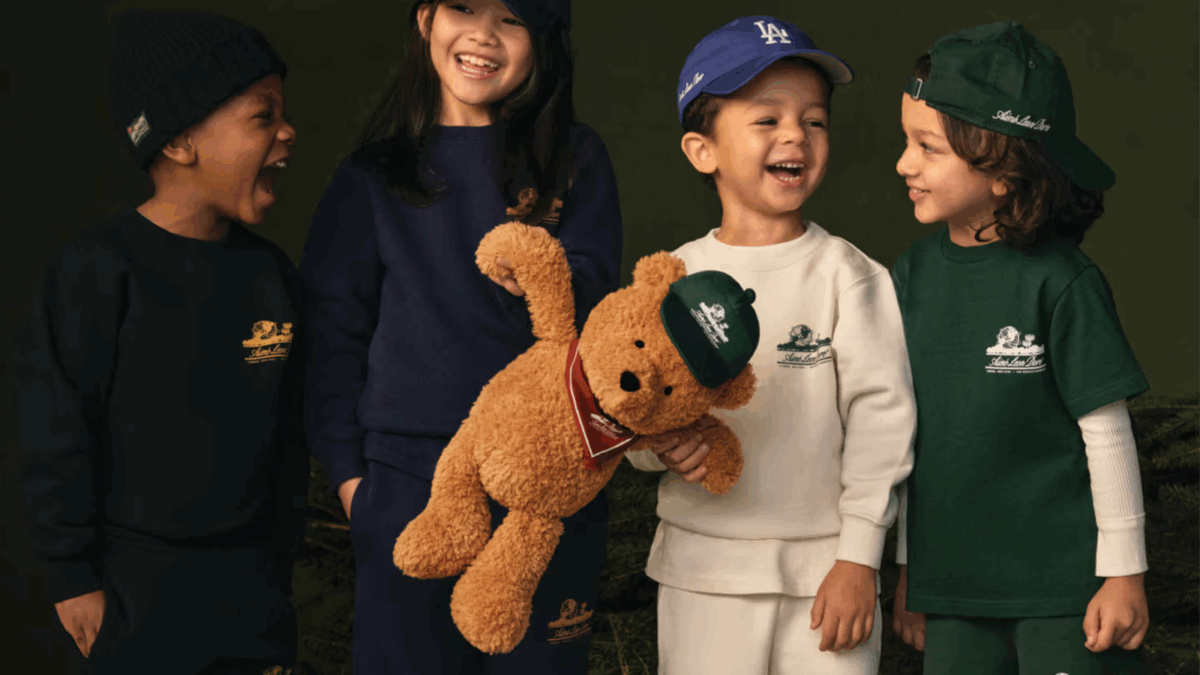 Thumb-AimE-Leon-DORE-Holiday-