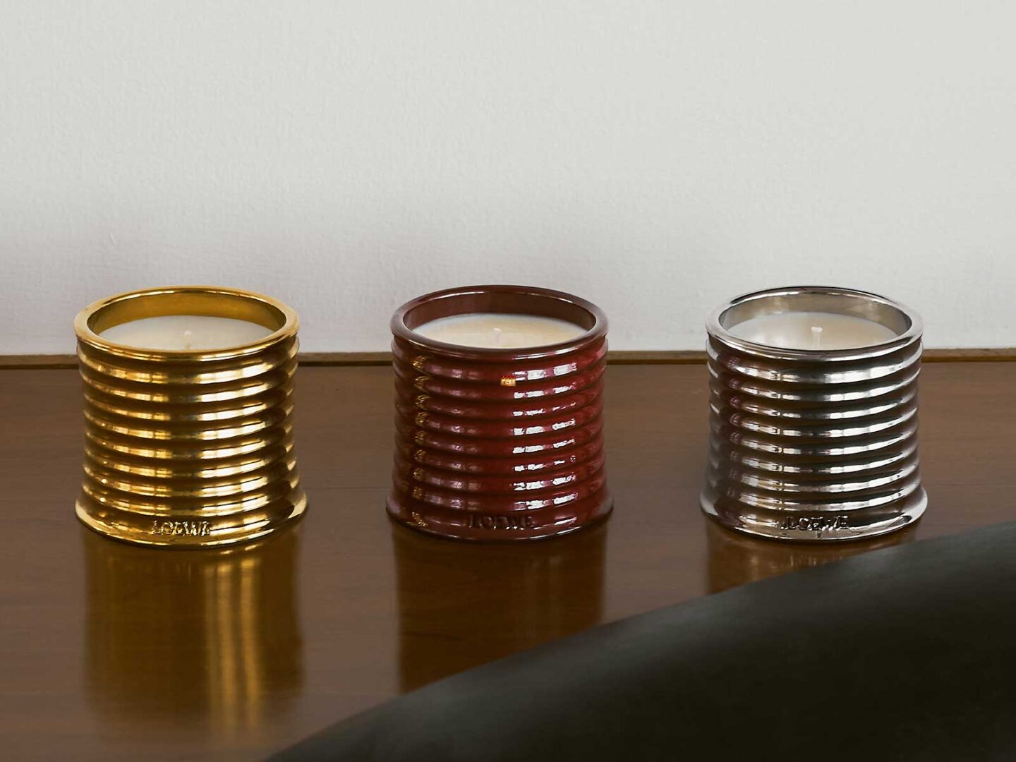 LOEWE Perfumes lanza tres nuevas velas: Black Sesame, Earl Grey y Sweet Almond