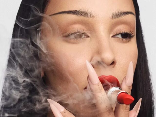 Doja Cat lanza un kit de labios inspirado en su look de los VMAs 2025