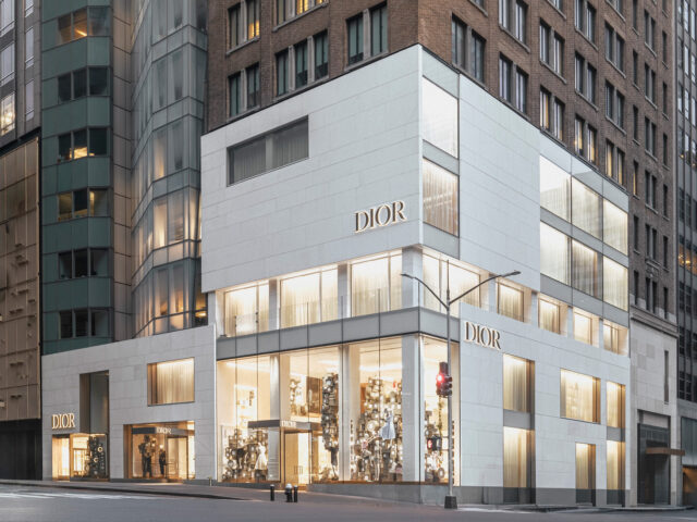 This is how Dior celebrates the arrival of Jonathan Anderson’s collections in its boutiques