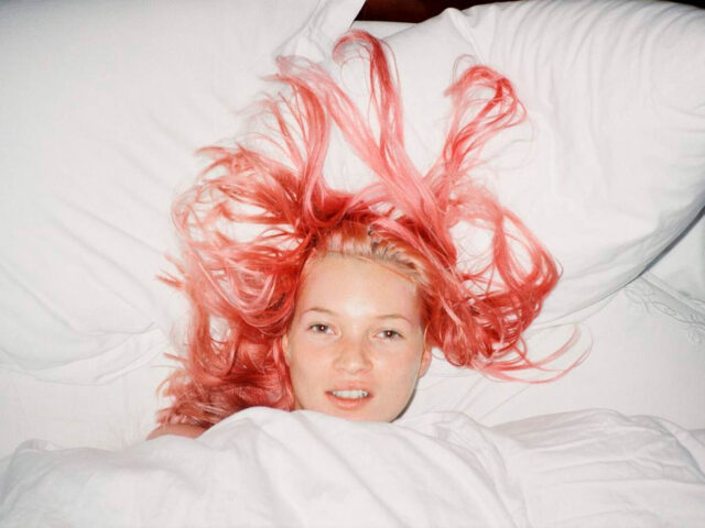 Young Pink Kate, London 1998 © Juergen Teller
