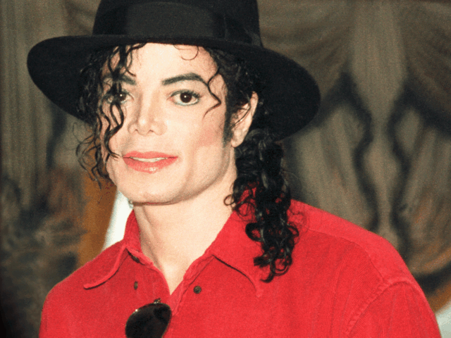 Michael Jackson suma otra demanda por presuntos abusos a menores
