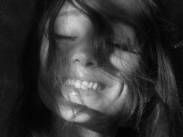 Ariana Grande regresa con ‘petal’, su esperado nuevo álbum