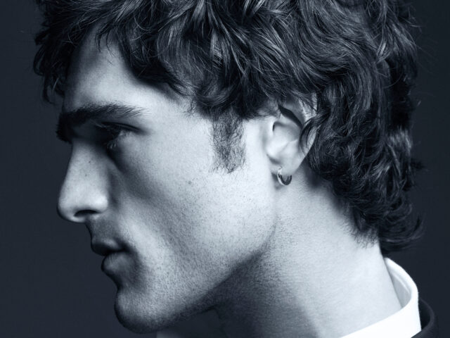 Jacob Elordi huele a BLEU DE CHANEL