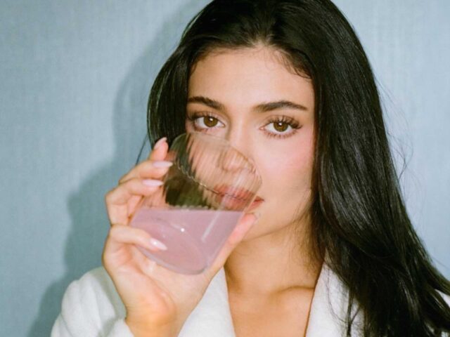 Para Kylie Jenner, la hidratación es el nuevo skincare
