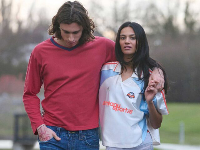 adidas Originals y Miaou recuperan el imaginario paparazzi de los 2000