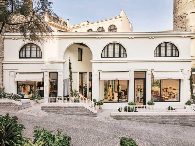 CHANEL returns to Biarritz with a pop-up boutique