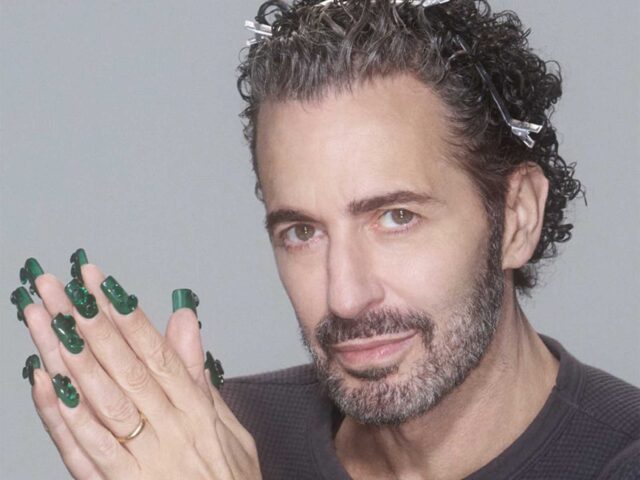 Vuelve el maquillaje de Marc Jacobs