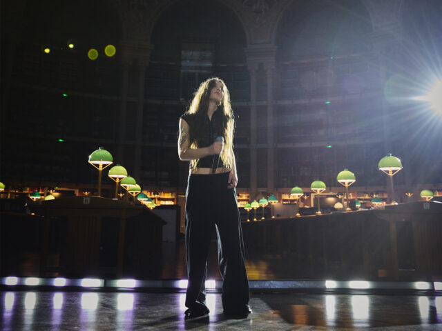 Una noche en la Bibliothèque Nationale de France con Sophia Stel y Pull&Bear