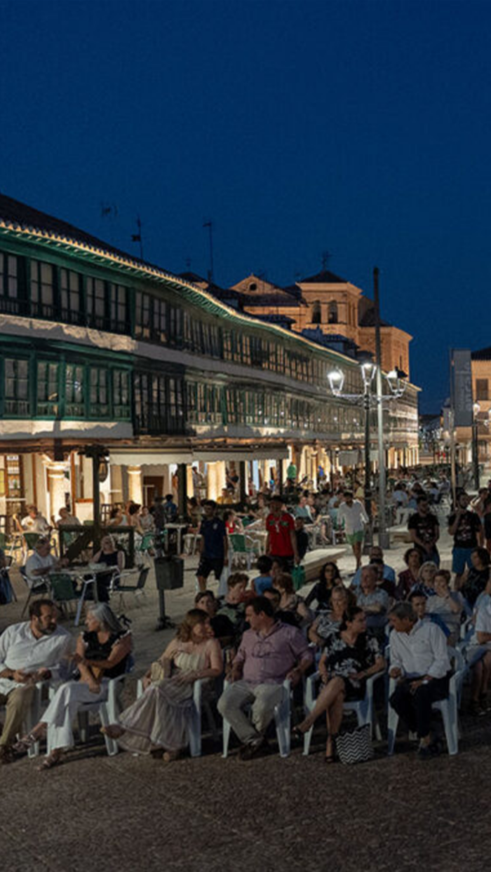 Cine de autor en la plaza más bonita de La Mancha
