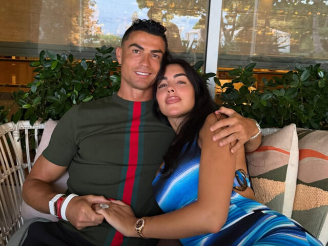 Cristiano Ronaldo y Georgina se casaron en el salón de su casa