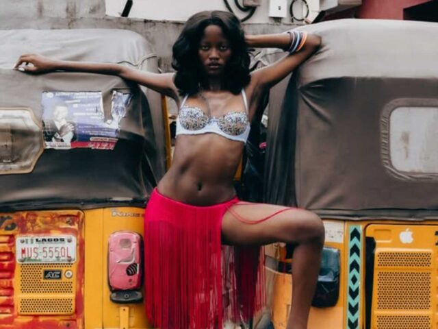 ¿Quién es Rachel Ojuromi? De reinterpretar Chanel en Instagram a desfilar en SS27